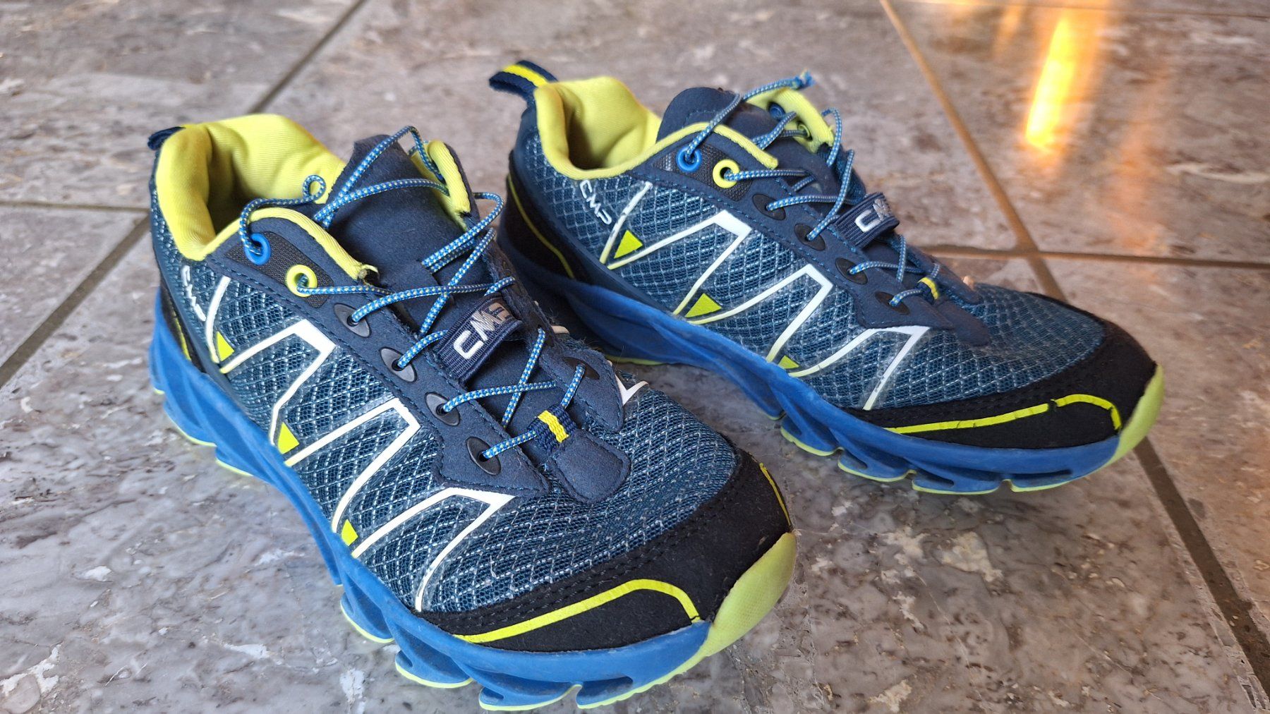 CMP Schuhe für Jungen: Schuhe Trekking CMP Gr. 36 – Gebraucht aus opfikon von Grossmaki