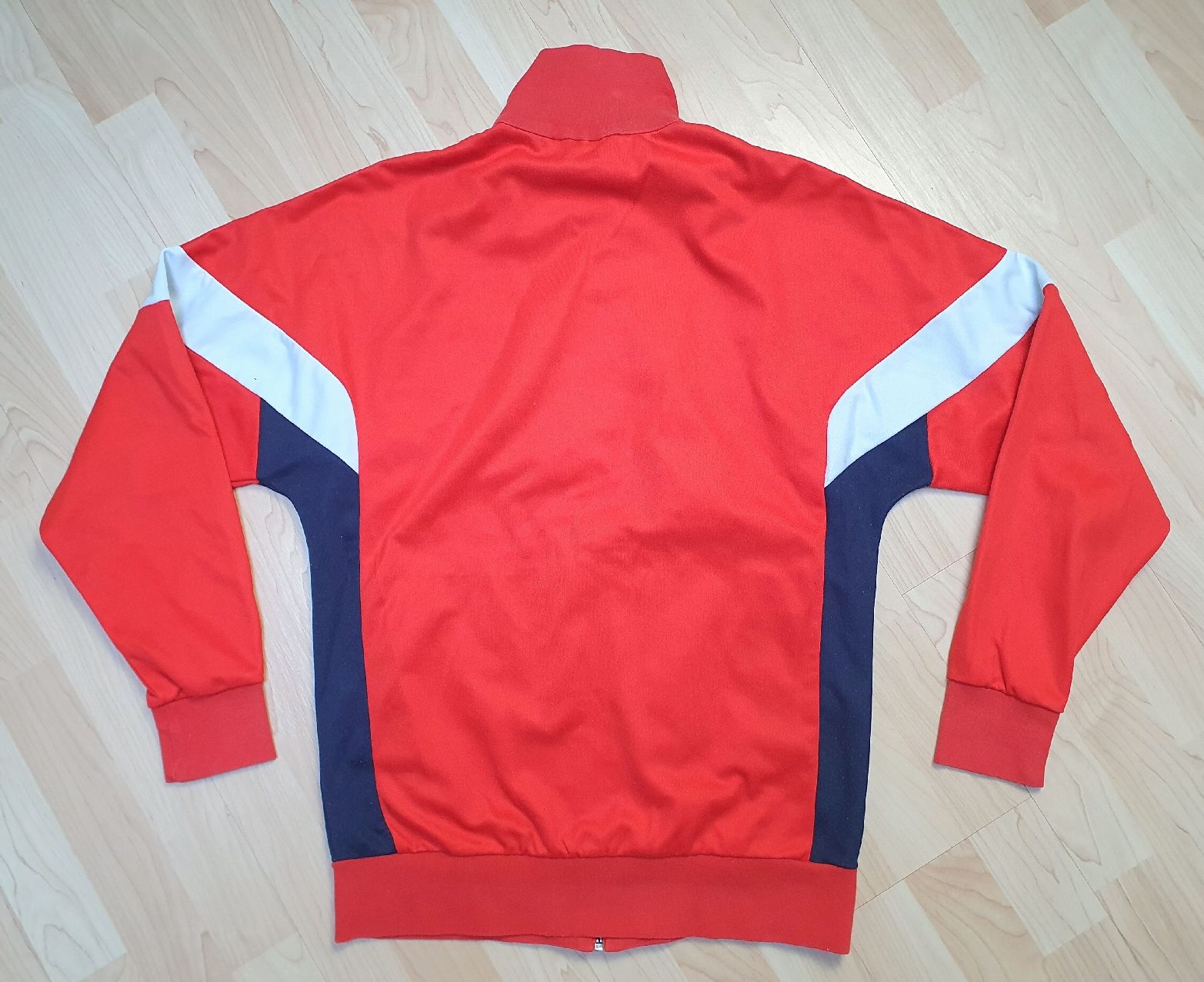 Adidas Giacche: Adidas Classic 16/17 Trainingsjacke Gr. M – Usato da St. Gallen venduto da CaliSunshine 1