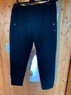 Pantaloni: Pantalon Taille 4 – Usato da Grône venduto da Cramouze 1