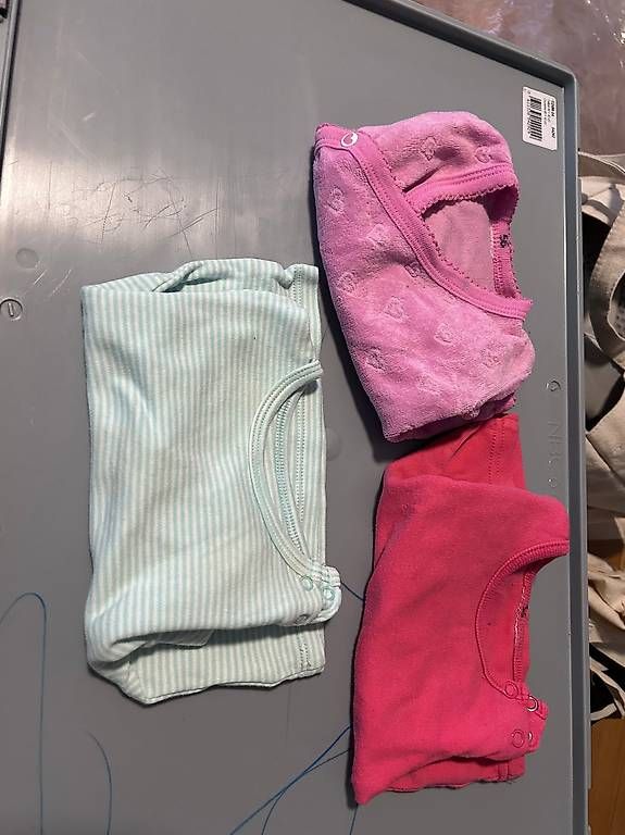 Lotti & Set di vestiti: Sehr gut erhaltene Kinderkleider Grösse 56 – Usato da Wangen SZ venduto da ger_w2mv 2