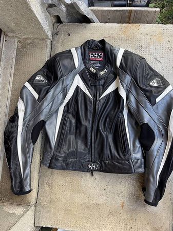 Combinaison moto IXS cuir 2 pièces  Taille 54  sliders
