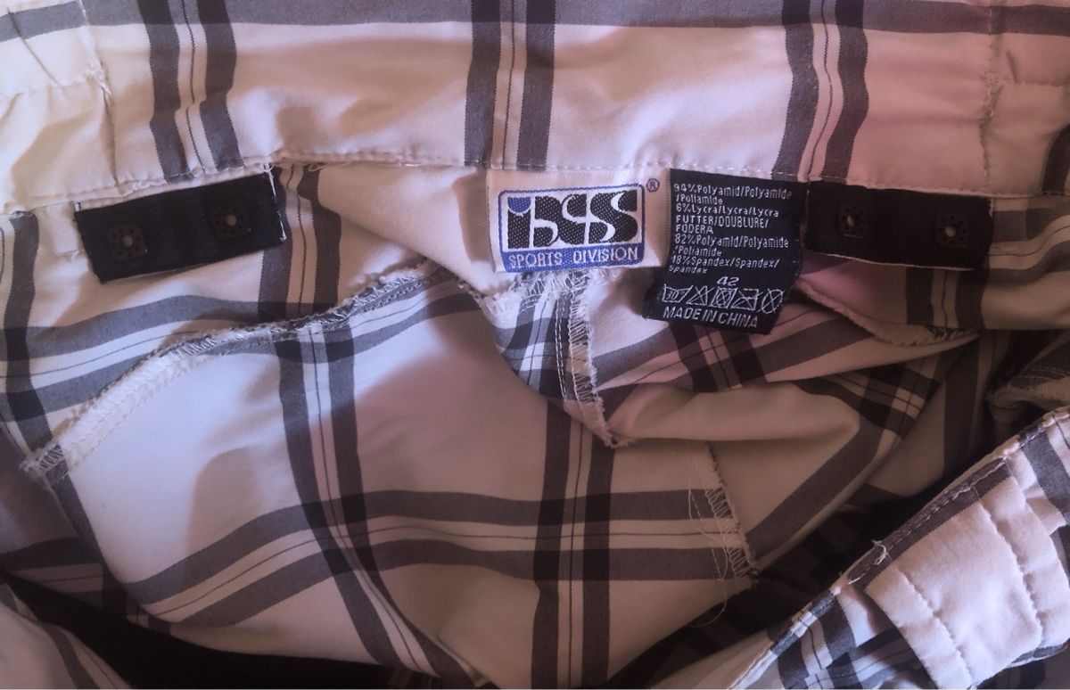 Pantaloni: Shorts – Usato da Wolhusen venduto da herbstfarben 5