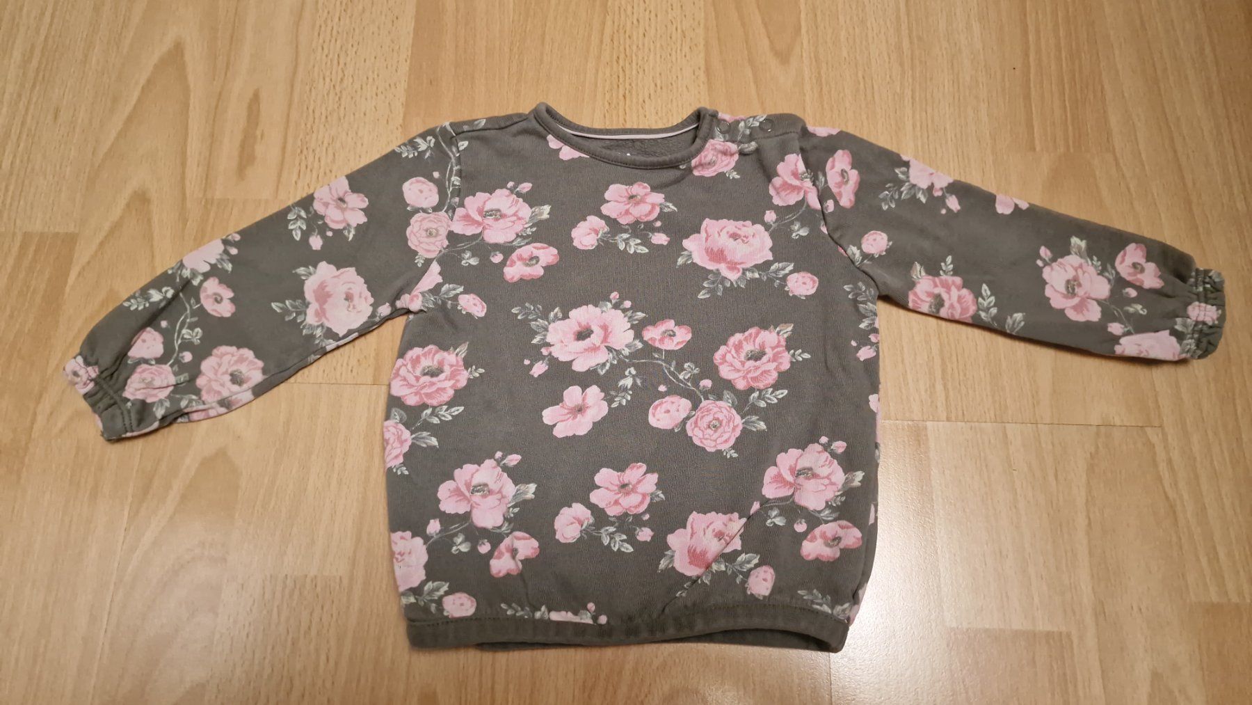 C&A Pulls et sweat-shirts: Rosenpulli gr86 C&A – D'occasion à Winterthur par Mmondeo