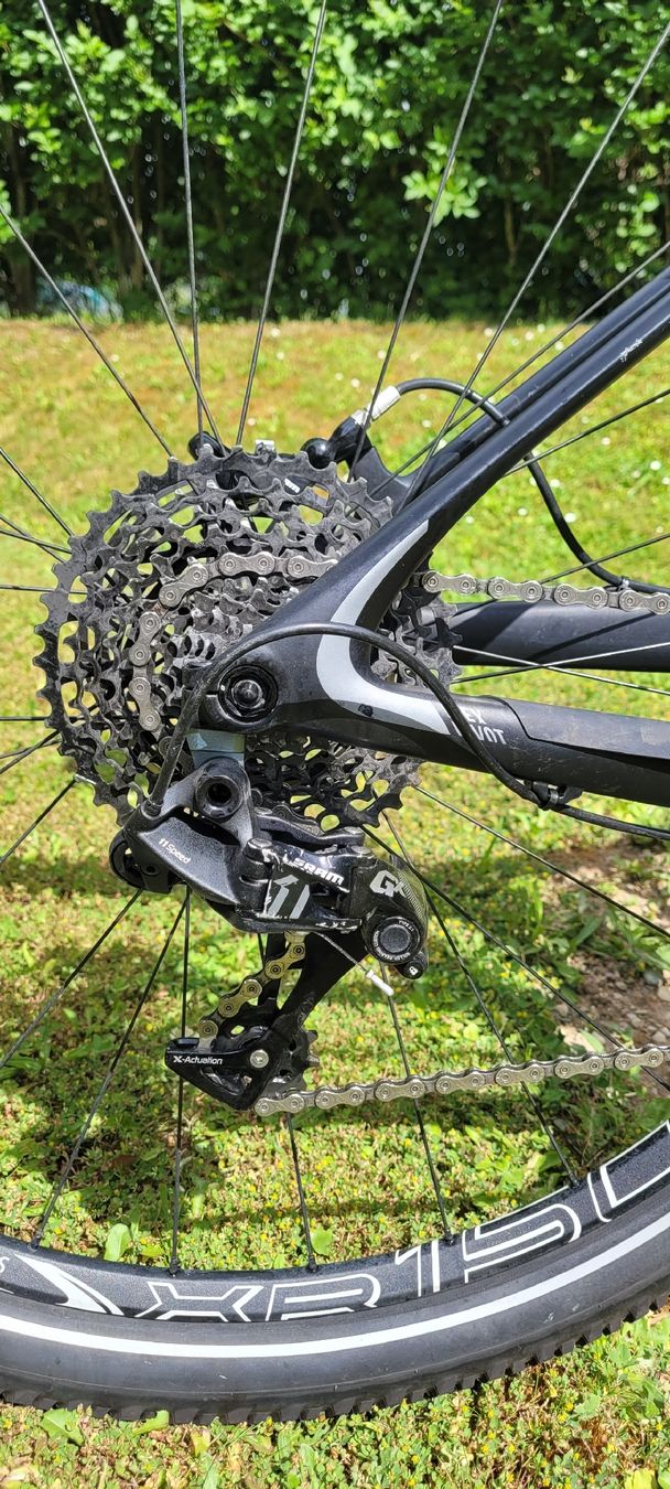 Canyon Vélos: Canyon Lux CF – D'occasion à Givrins par Flyingyellow 3