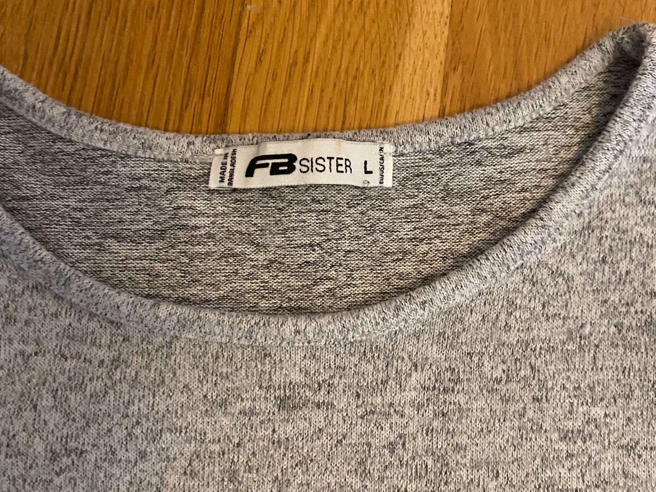 Maglioni & Felpe: schulterfreier Pullover grau – Usato da Riedholz venduto da emm_22qn 2