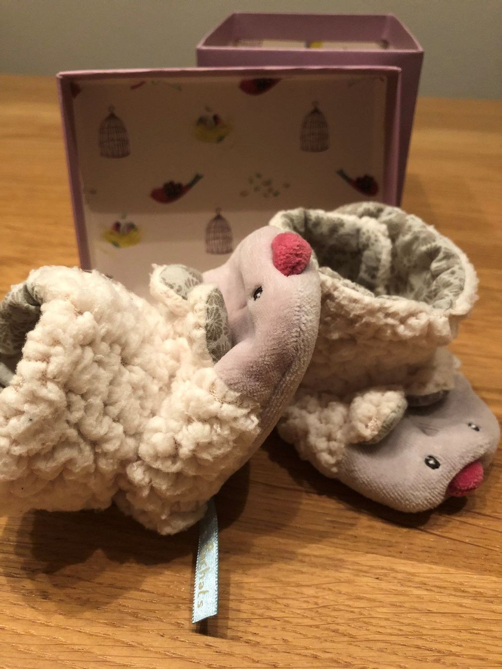 Scarpe per ragazzi: Neu Moulin Roty Chaussons Les Pachats – Nuovo (secondo la descrizione) da Zürich venduto da asocaciu 2