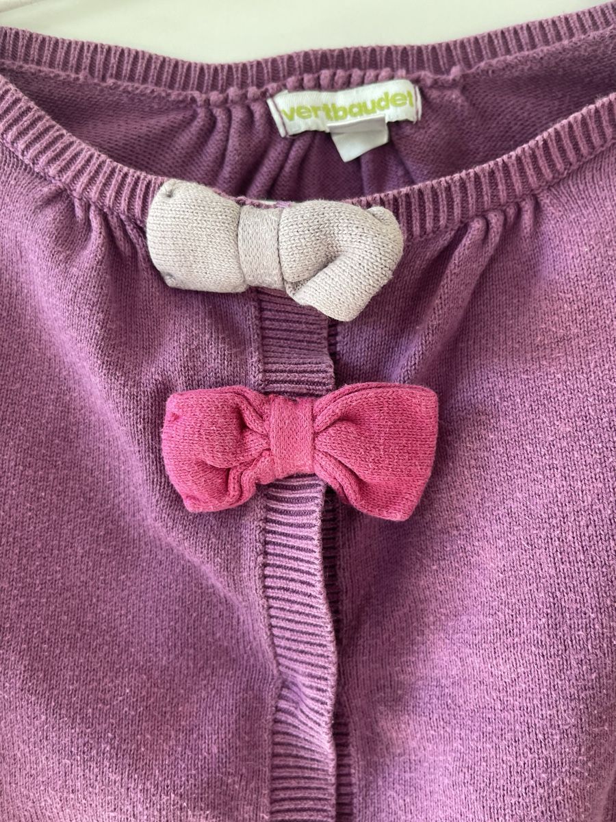 Lotti & Set di vestiti: Mädchen Set 104 110 Jumpsuit + Cardigan – Usato da Schlieren venduto da Keluwei 7