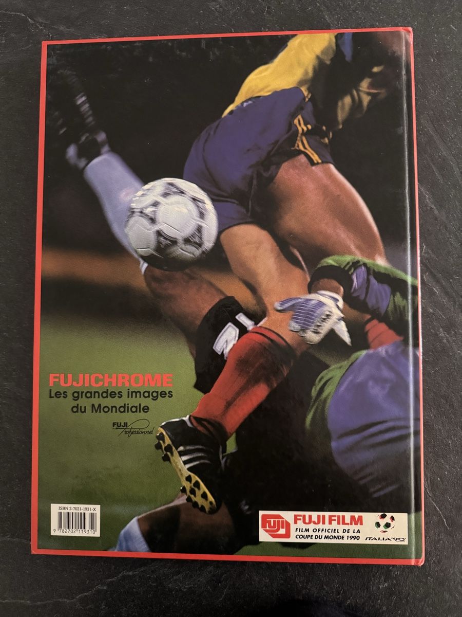Bücher: Italie 90 : Le livre collector de la Coupe du Monde! (49) – Gebraucht aus Genève von Chiquito44 1