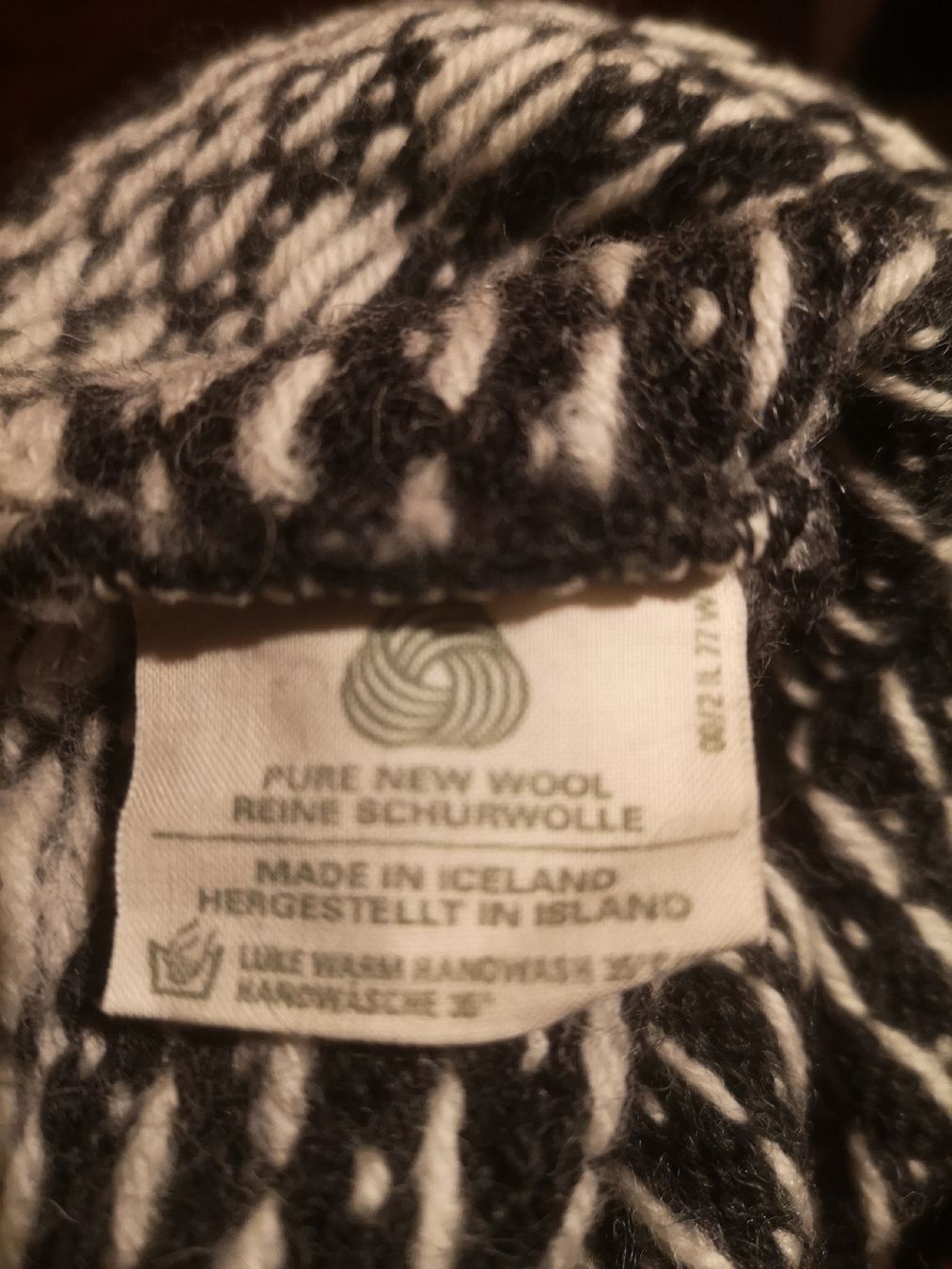 Maglioni & Felpe: Strickpullover, reine Schurwolle, NEU, Vintage "PANDA" – Nuovo (secondo la descrizione) da Zweisimmen venduto da Momo_1872 5