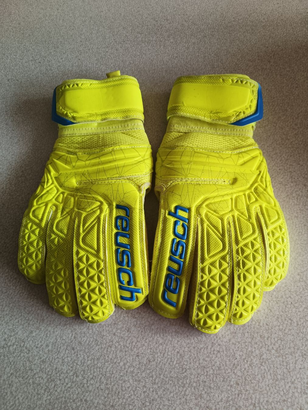 Reusch Sonstige Accessoires für Herren: Torwarthandschuhe – Gebraucht aus Wichtrach von Quaglia.8