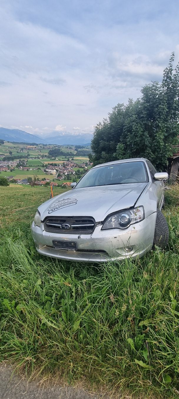 Subaru Autos: Subaru Auto Legacy – Defekt aus Gasel von jas_9vzt 1