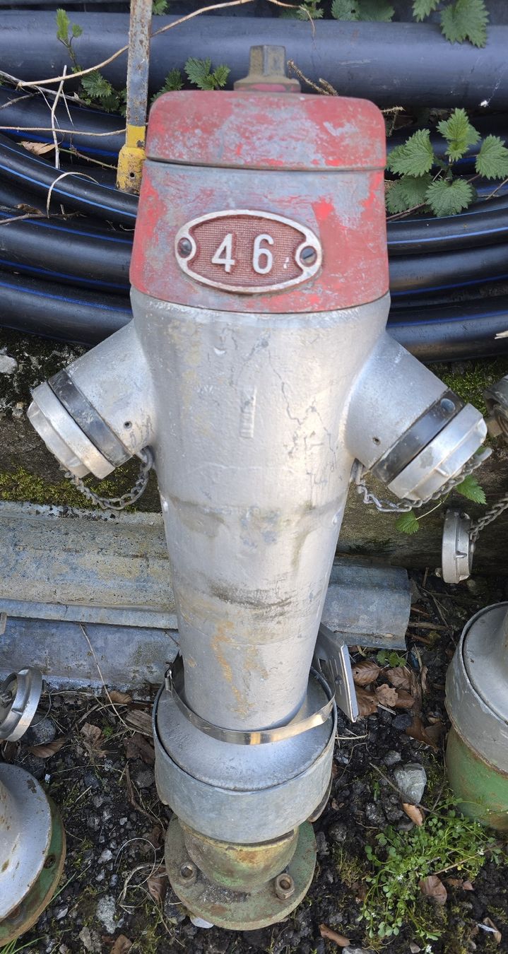 Tutte le decorazioni: Vintage Hydrant Nr. 46 – Usato da Arni BE venduto da bomba15