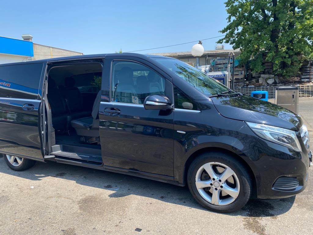 Mercedes-Benz Automobili: Mercedes-Benz V-Class V 250 2015  – Usato da Petit-Lancy venduto da abd_926r 2