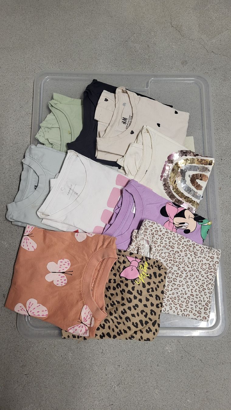 Lotti & Set di vestiti: Kleiderbox Grösse 98/104 – Usato da Winterthur venduto da kel_qhz6 5