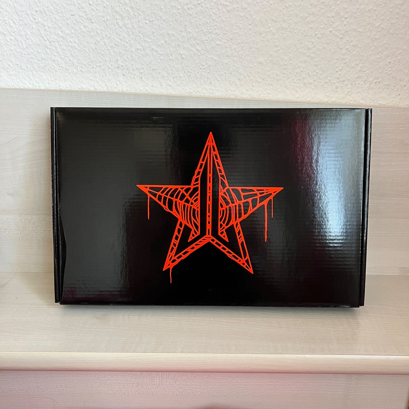 Specchi: Jeffree Star Cosmetics hand mirror – Nuovo (secondo la descrizione) da Fribourg venduto da ariesto 1