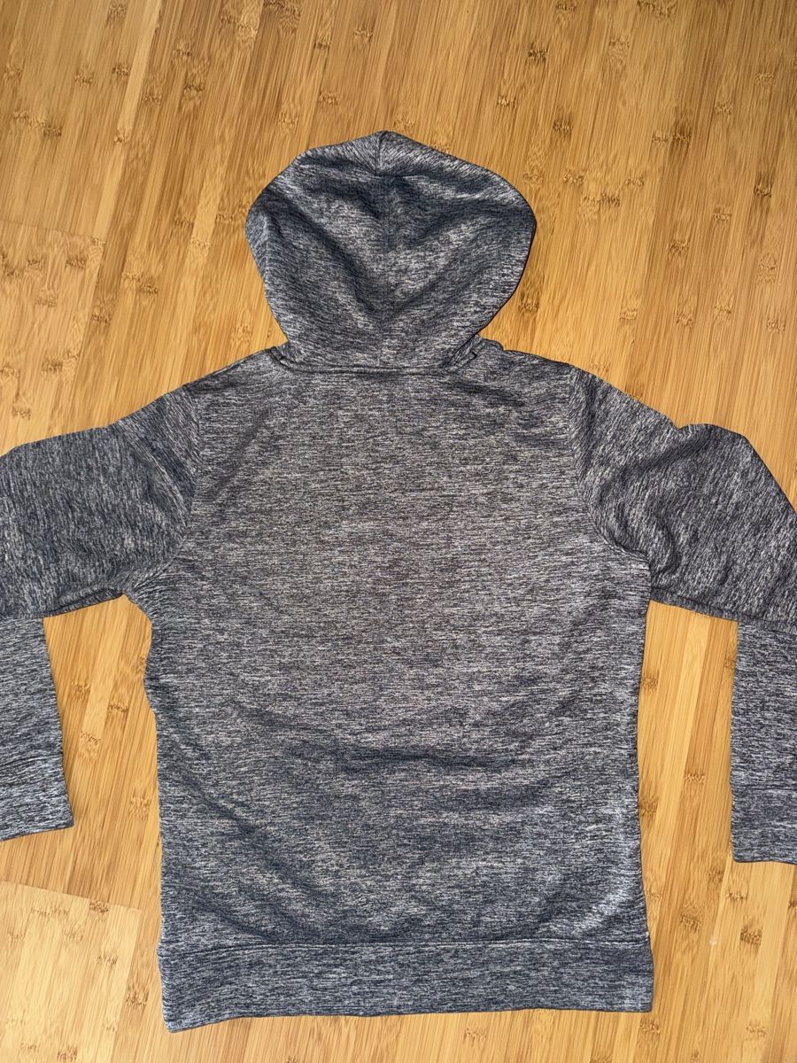 Under Armour Maglioni & Felpe: Under Armour Hoodie Gr. S – Usato da Brienz BE venduto da jeyjeyyyyy 3