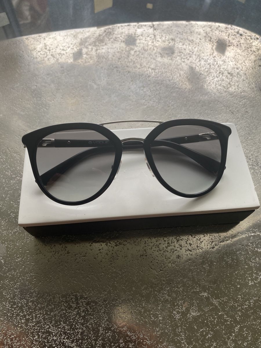 Vogue Occhiali & Lenti: Sonnenbrille Vogue – Nuovo (secondo la descrizione) da Zürich venduto da pinish 3