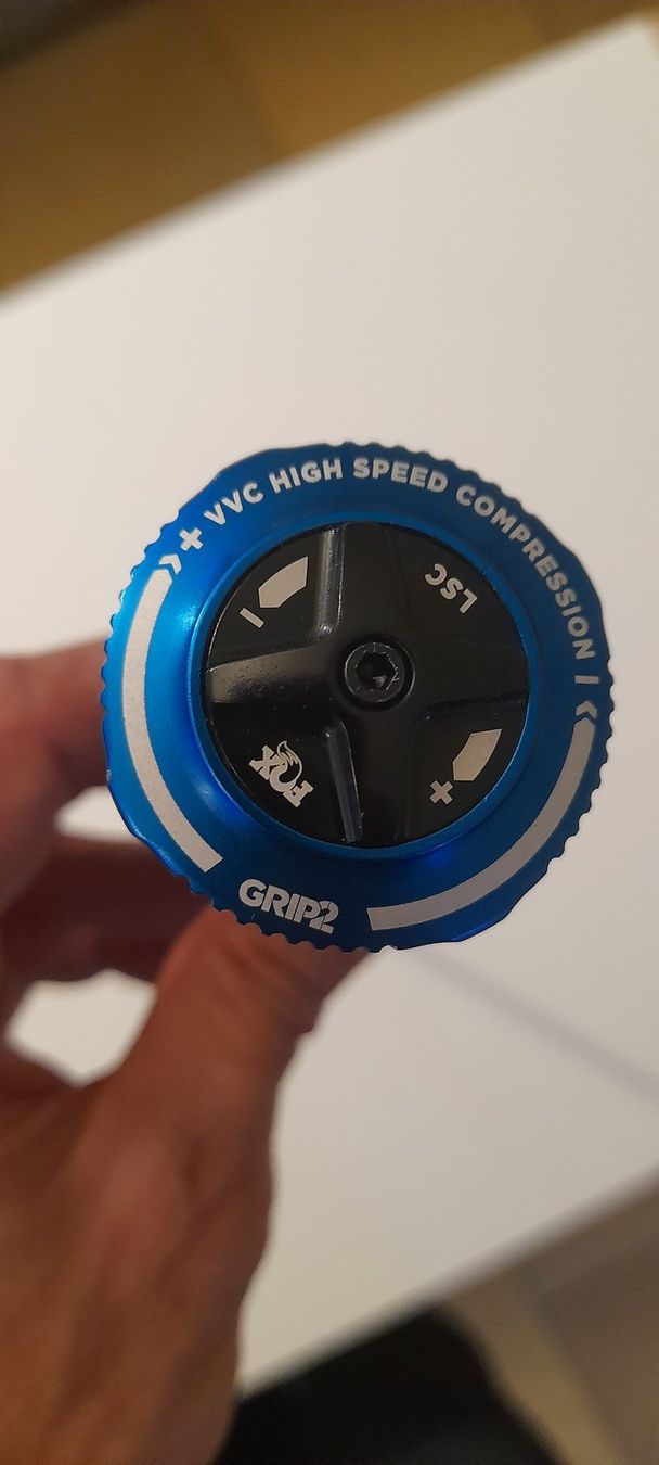 Fox Pezzi di ricambio: Fox Fit Grip2 Dämpferkartusche, neu – Nuovo (secondo la descrizione) da Seuzach venduto da Gajos 2