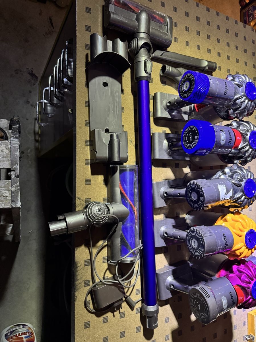 Dyson Aspirapolveri & Accessori: Dyson Akku Staubsauger  – Usato da Altstätten SG venduto da Sunreiss 2
