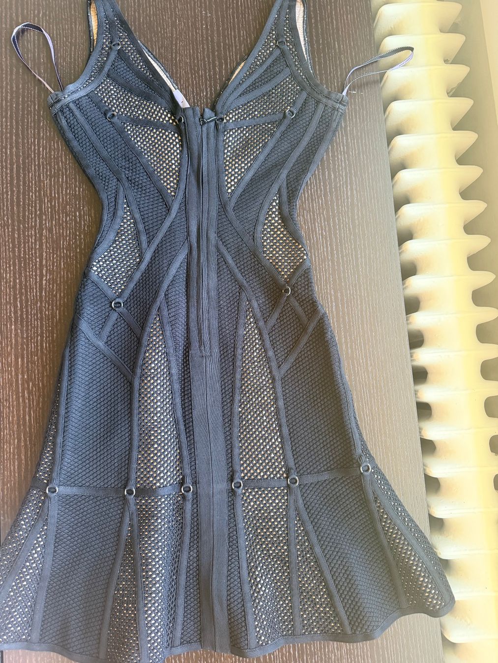 Vestiti: Herve Leger Midi Kleid S – Usato da Rüschlikon venduto da tcf_mp8y 2