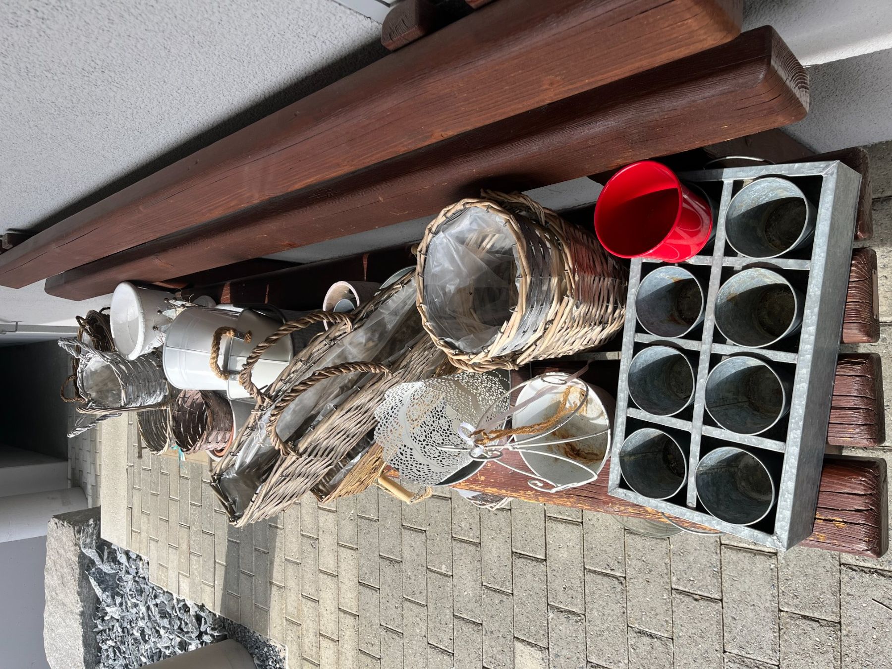 Tutte le decorazioni: Diverse Pflanzgefässe/Körbe, Deko für Garten oder Balkon – Usato da Eich venduto da pht_6xv9 2