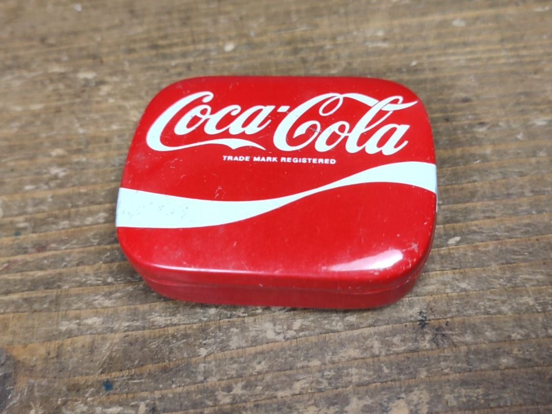 Coca-Cola Tutte le decorazioni: Wunderschönes altes COCA-COLA Döschen Schreibzeug – Usato da Gelterkinden venduto da MYSTOREFORYOU4460 2