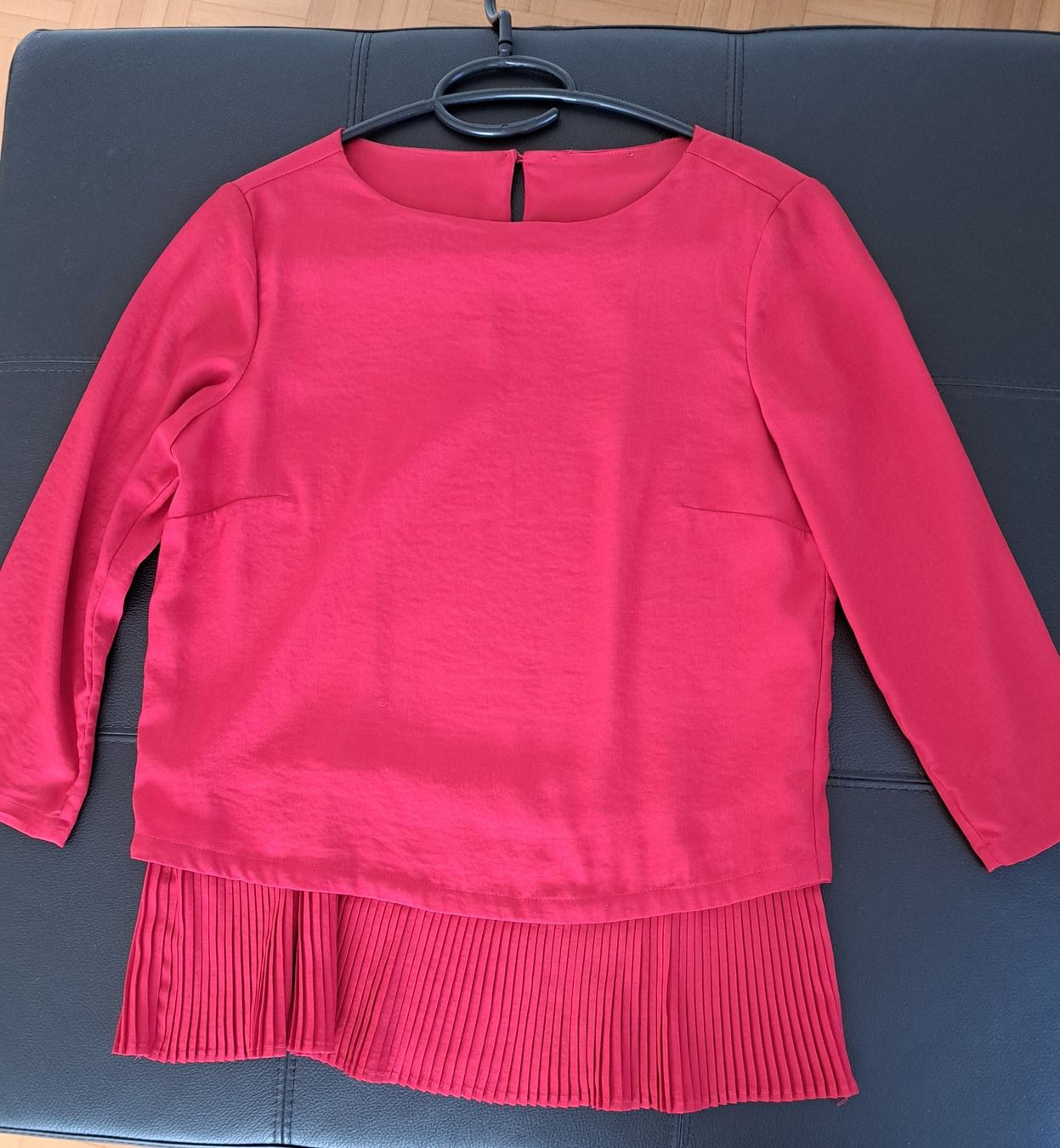 Blusen: Bluse rot, elegant, Gr. 34-36 – Gebraucht aus Waldkirch von alwiwasg 4