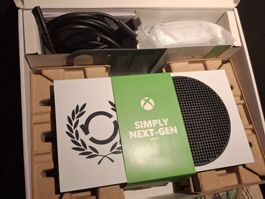 Xbox Series S 512GB Joystick cables Box