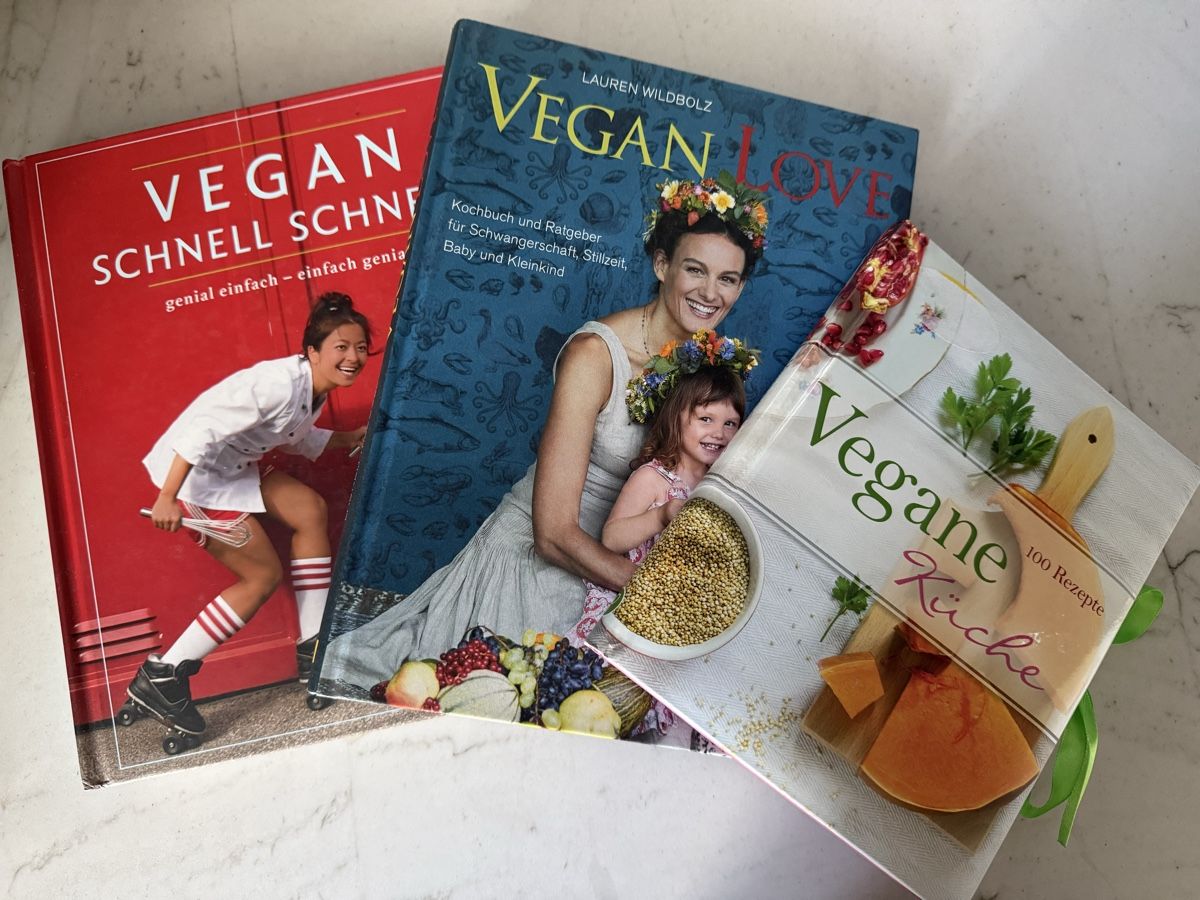 Libri: 3 Kochbücher Veganes Kochen – Usato da Zürich venduto da Nellyville73