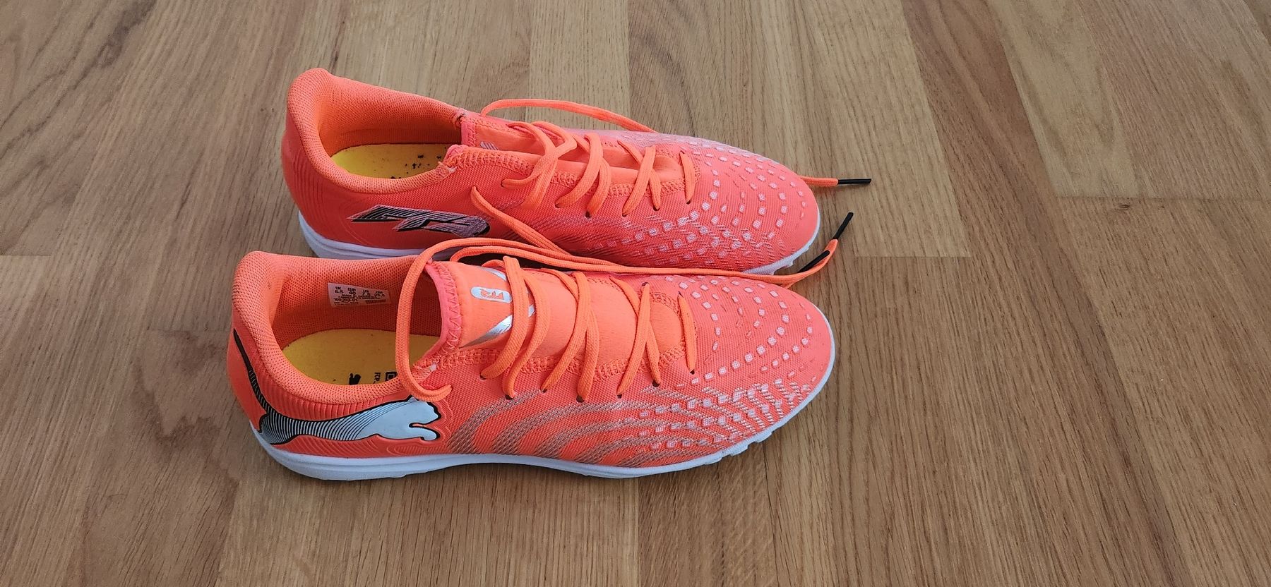 Puma Herrenschuhe: Chaussures foot indoor puma – Gebraucht aus Morges von yoyocaster