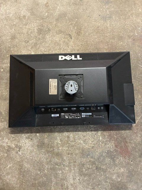 Dell Monitore: Dell UltraSharp U2711 27" Monitor – Gebraucht aus Lüchingen von Trade365 1