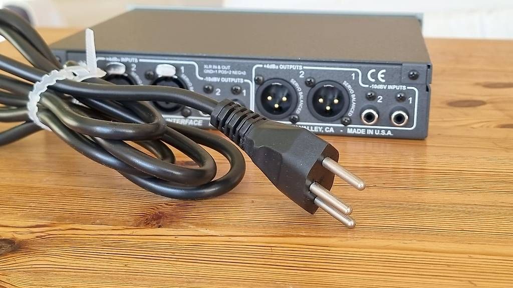 Convertitori: Aphex 124A Audio Level Interface  Profi-Pegelwandler – Usato da Zürich venduto da mar_w87h 2