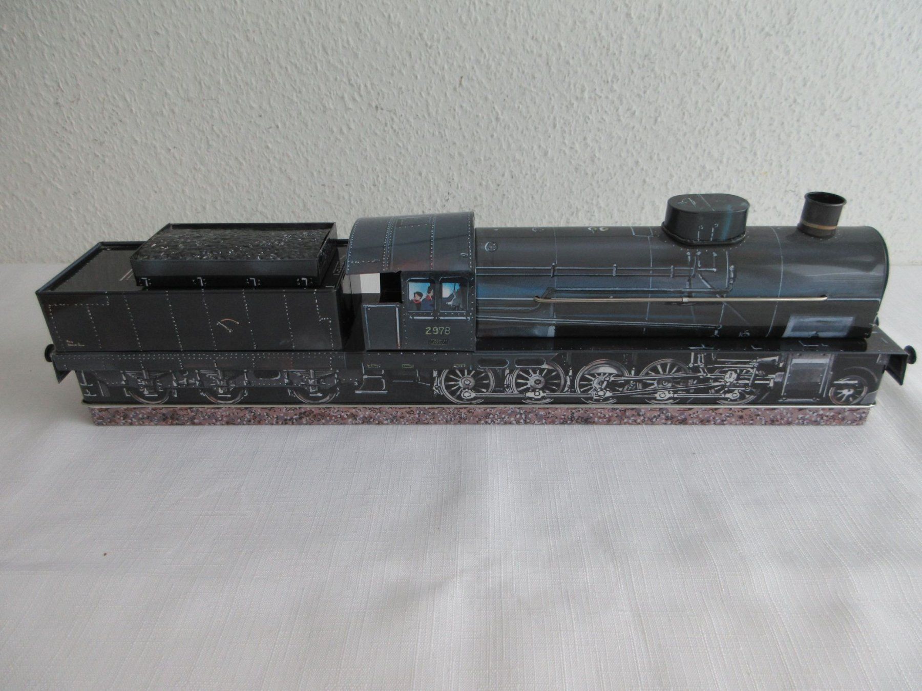Modellini di ferrovie: Blech - Dampflocki vom Läckerli Huus, 2003 – Usato da Binningen venduto da Oldfashion