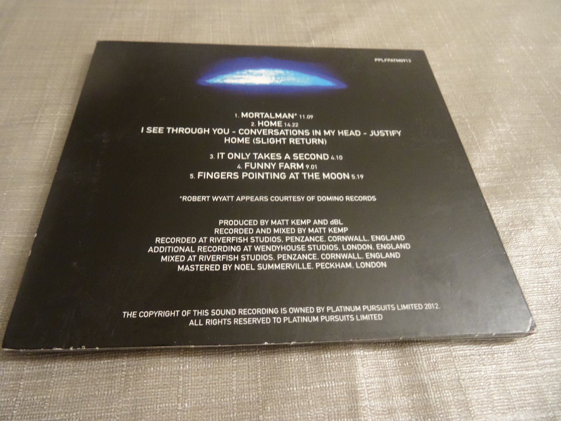 CD: DBL Fingers Pointing at the Moon CD – Usato da Olten venduto da Disc-Ausverkauf 1