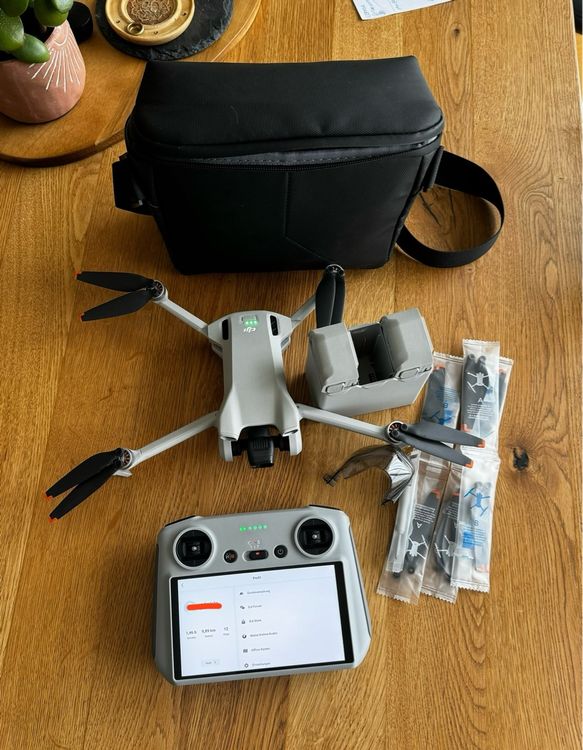DJI mini 3, RC Controller, Fly More Combo (Gebraucht) in Sennwald für ...