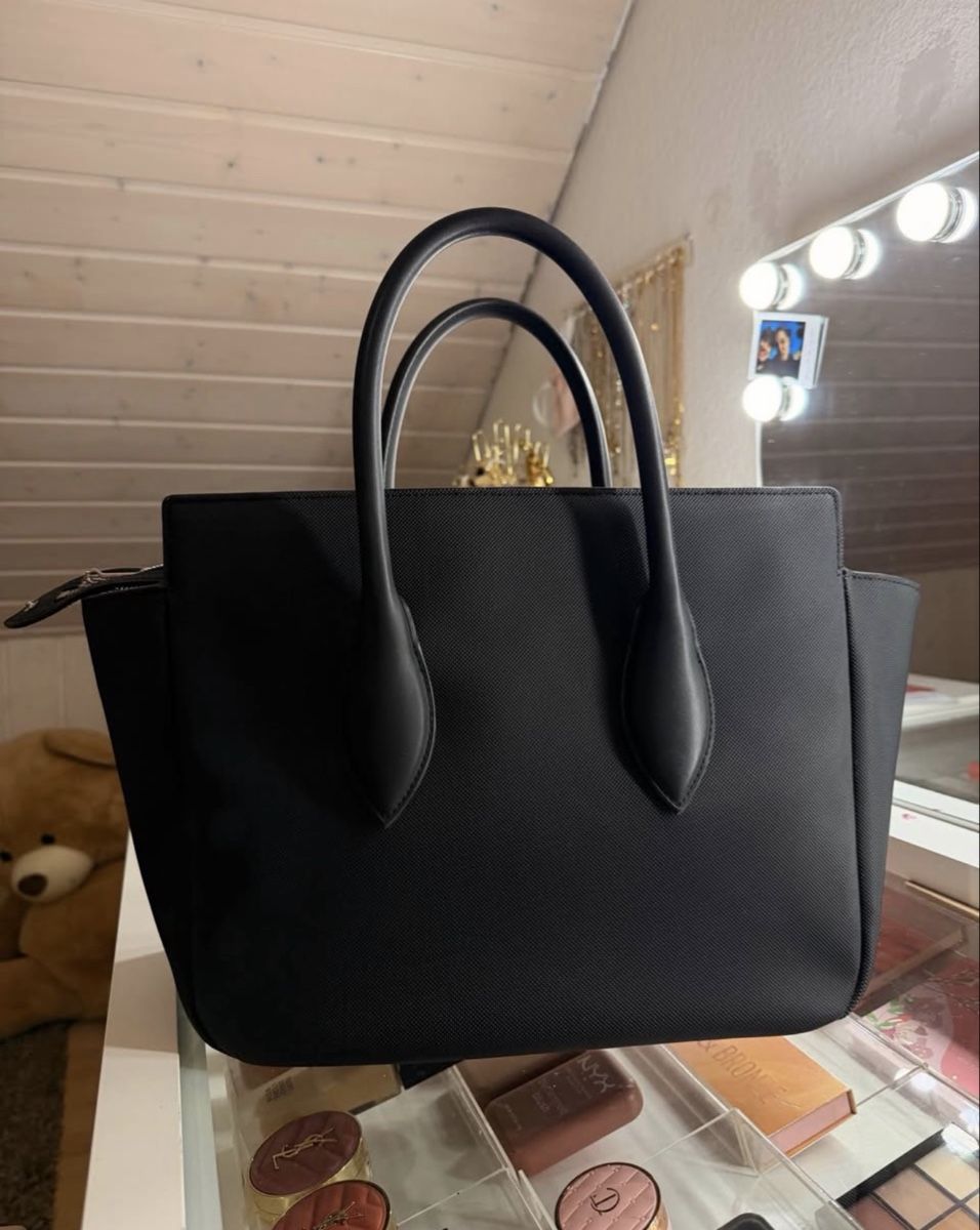 Lacoste Borse da donna: Sac à main Lacoste noir – Nuovo (secondo la descrizione) da Vuippens venduto da cecilia.dbls 2