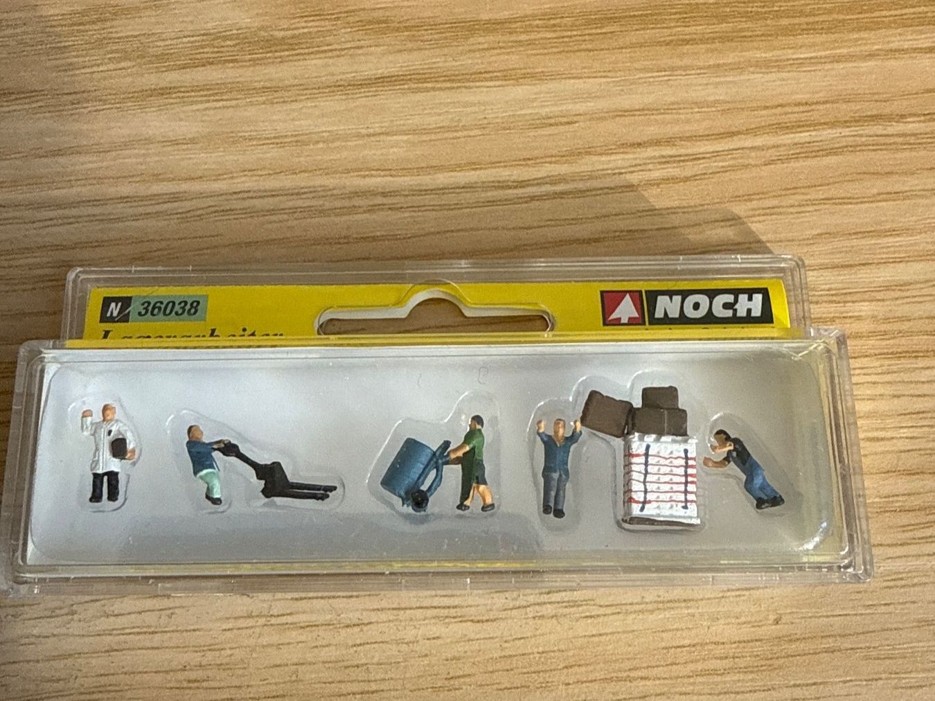 Noch Modelleisenbahnen: NOCH N Lagerarbeiter – Neu und originalverpackt aus Rümlang von Dattel