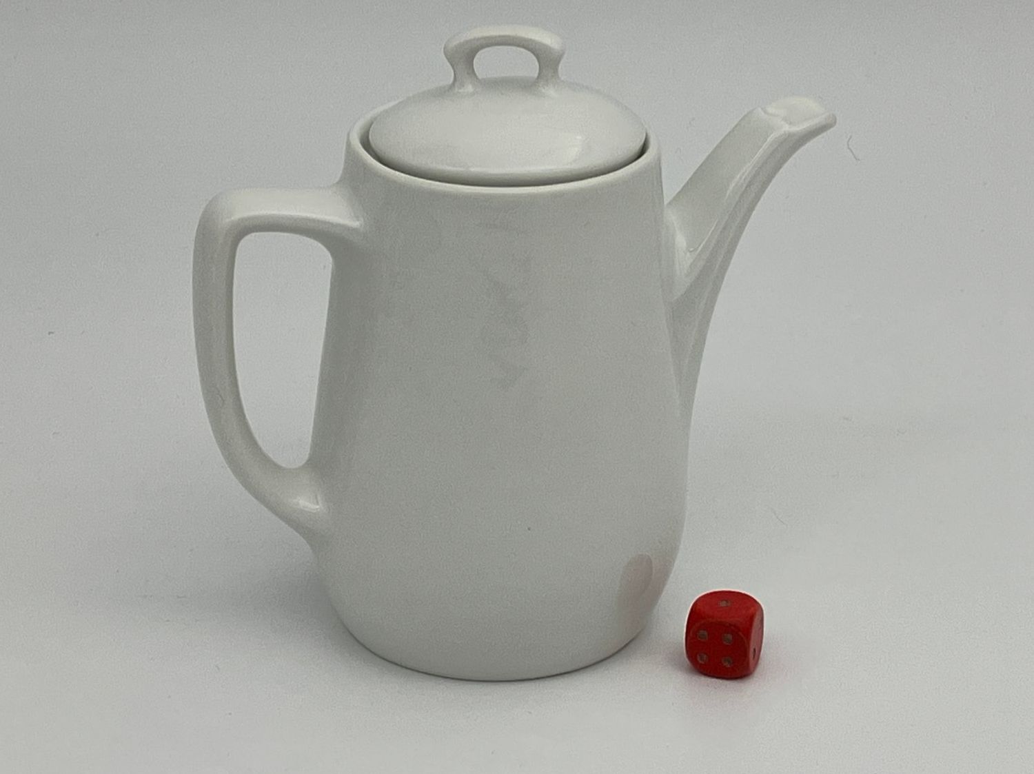 Teiere: Süsses Kaffeekännchen Langenthal Jahrgang 1928 – Usato da Uttigen venduto da I_like