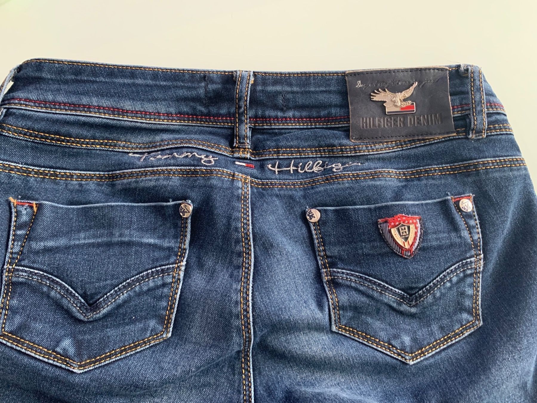 Tommy Hilfiger Jeans: Tommy Hilfiger Jeans – Usato da Adliswil venduto da Jessik0 6