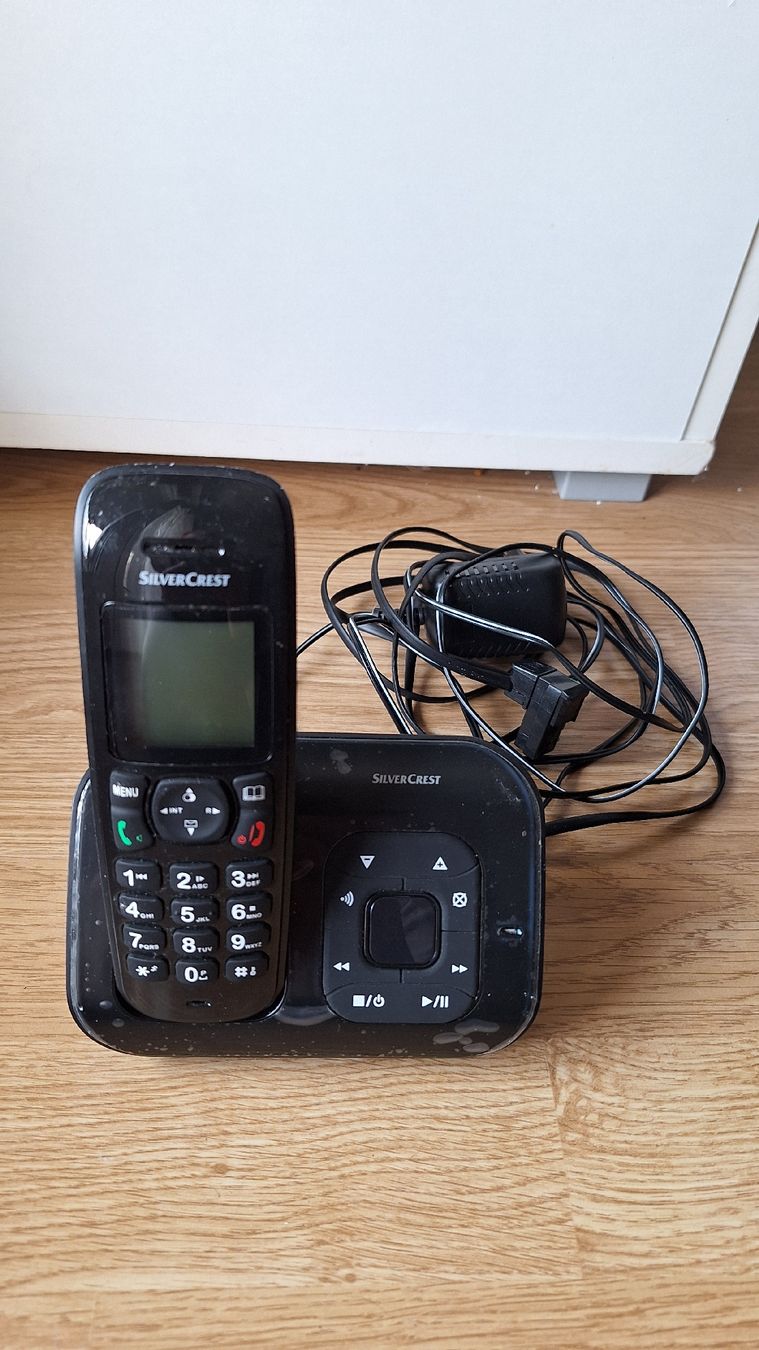Telefoni: SilverCrest Schnurlostelefon – Usato da Lützelflüh-Goldb venduto da bli_f2v9