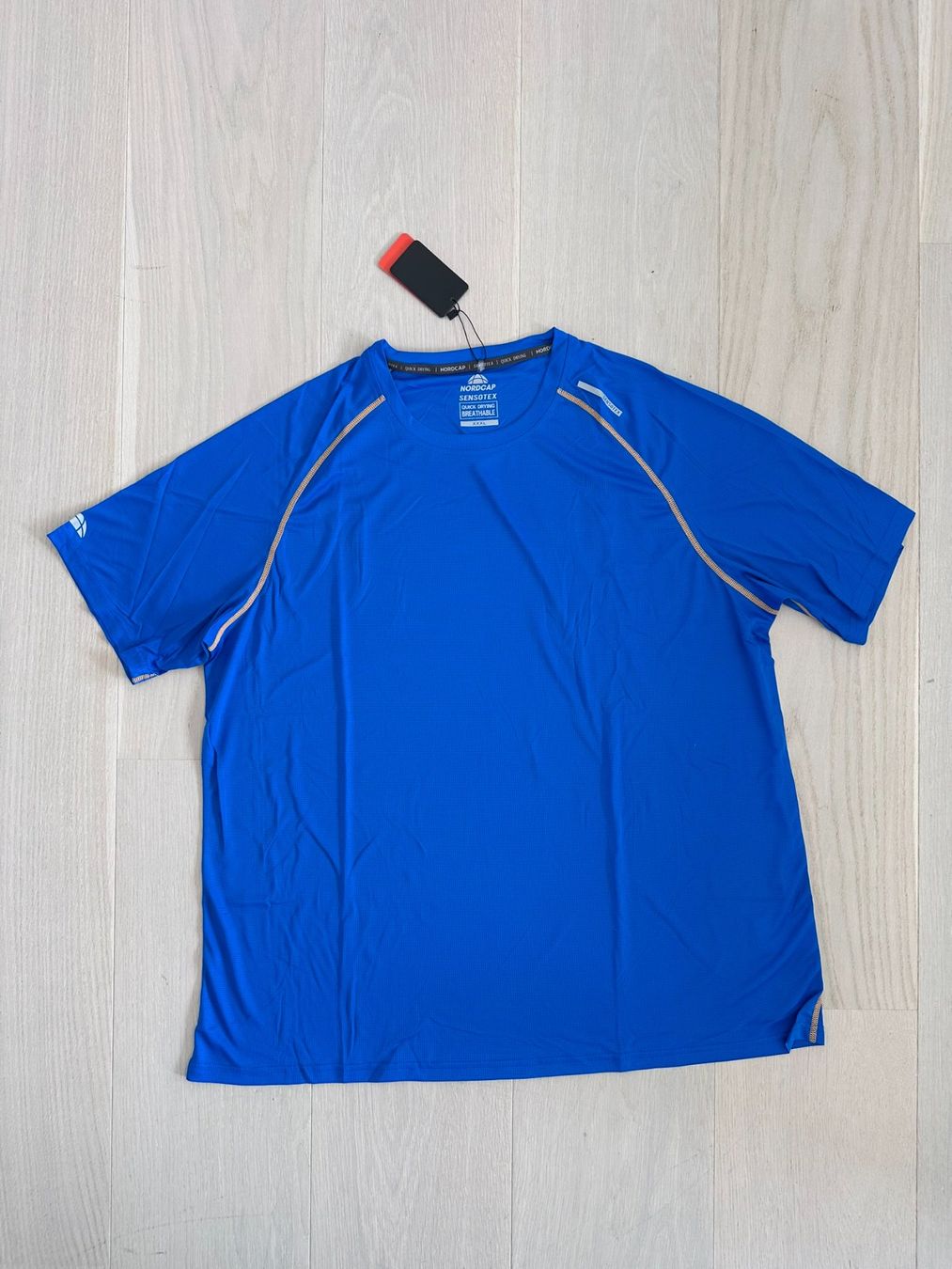 T-shirt: Herren-T-Shirt – Usato da Balzers venduto da NinaSprenger