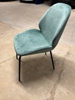 4 elegante Samt-Stühle in Grün  modern & sehr bequem