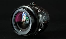 Nikon Nikkor 24mm f/2.8