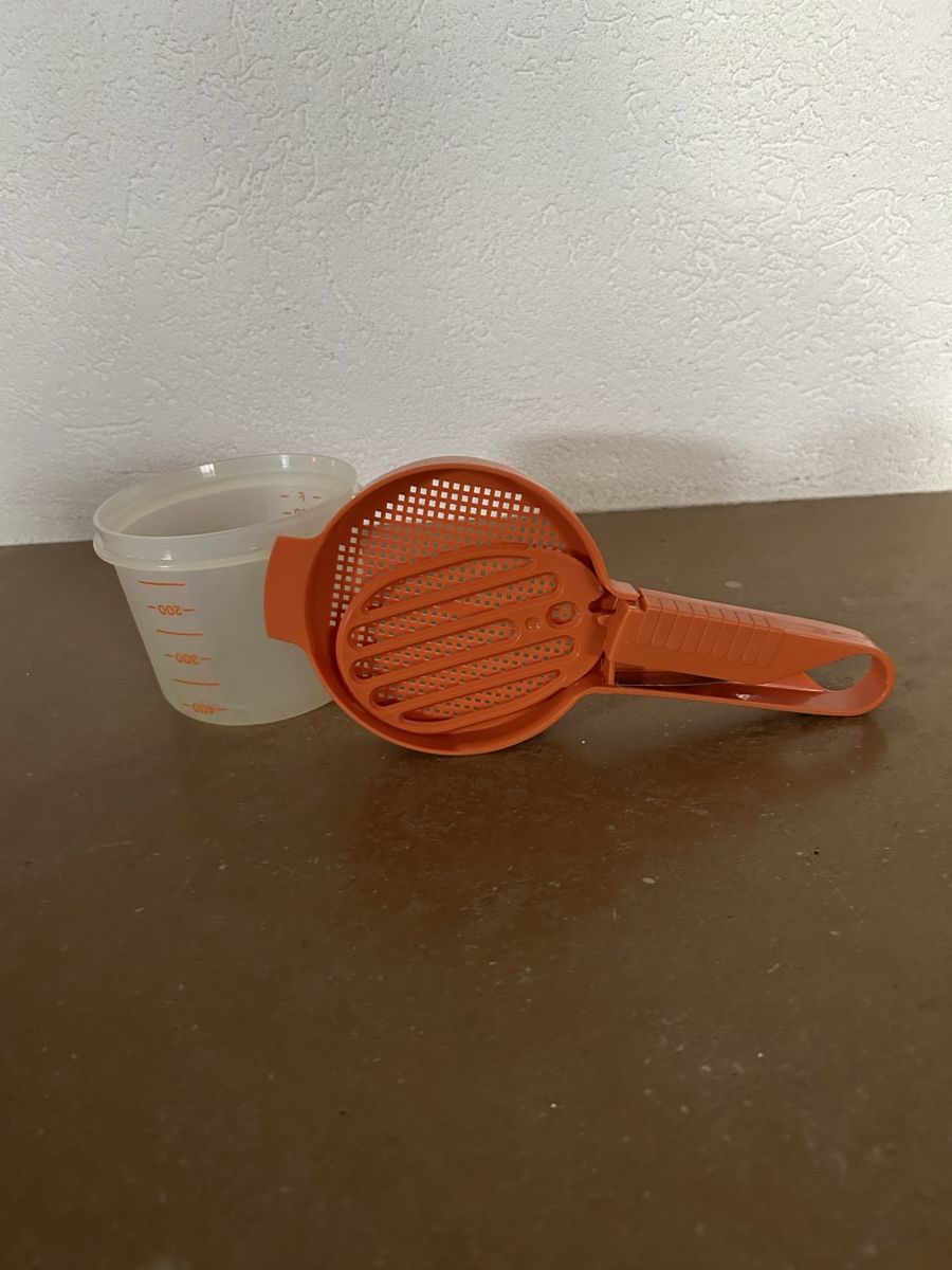 Tupperware Recipients et similaires: Tamis pour farine Tupperware – D'occasion à Montsevelier par Batson 1