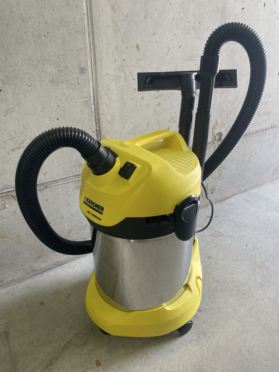 Kärcher Aspirapolveri & Accessori: Kärcher WD 2 Premium Staubsauger – Nuovo (secondo la descrizione) da Winterthur venduto da Celine_6