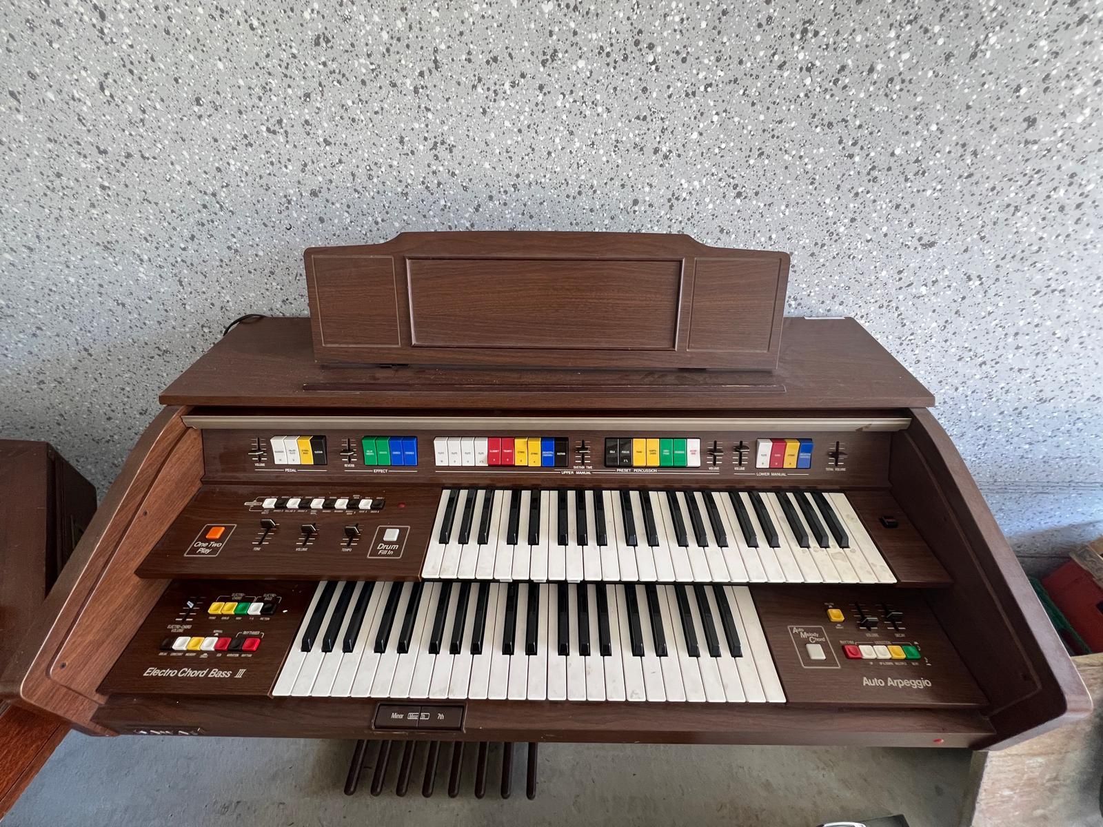 Kawai Musikinstrumente: Schöne Kawai Orgel – Gebraucht aus Schwerzenbach von Trendlaedeli 1