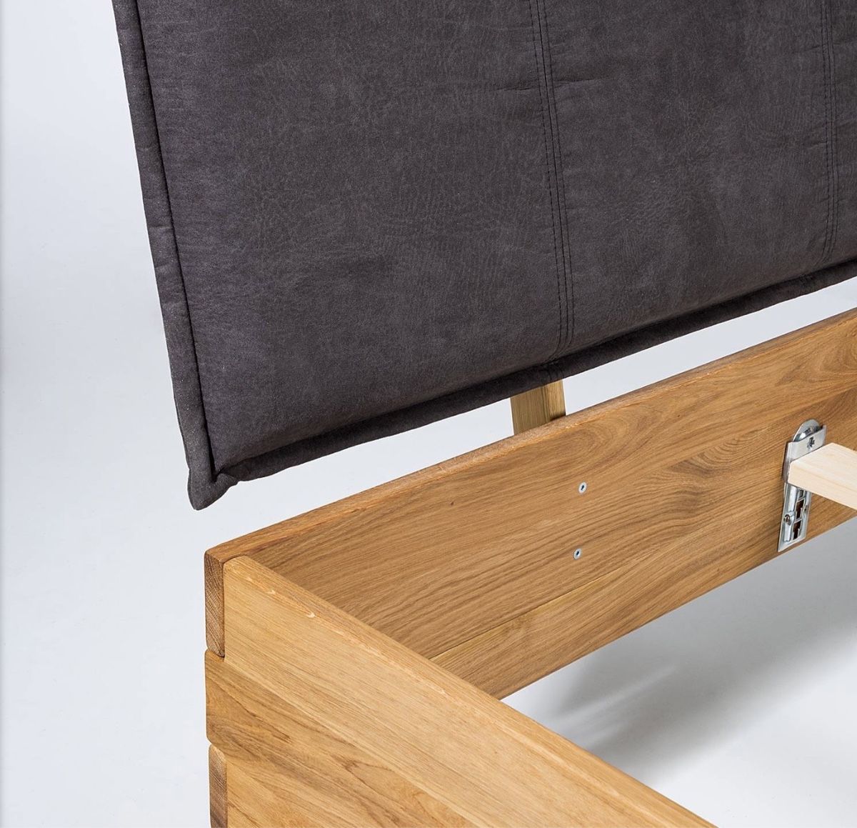 Betten: 180x200 Massivholzbett – Gebraucht aus Grenchen von YoshiSan74 2
