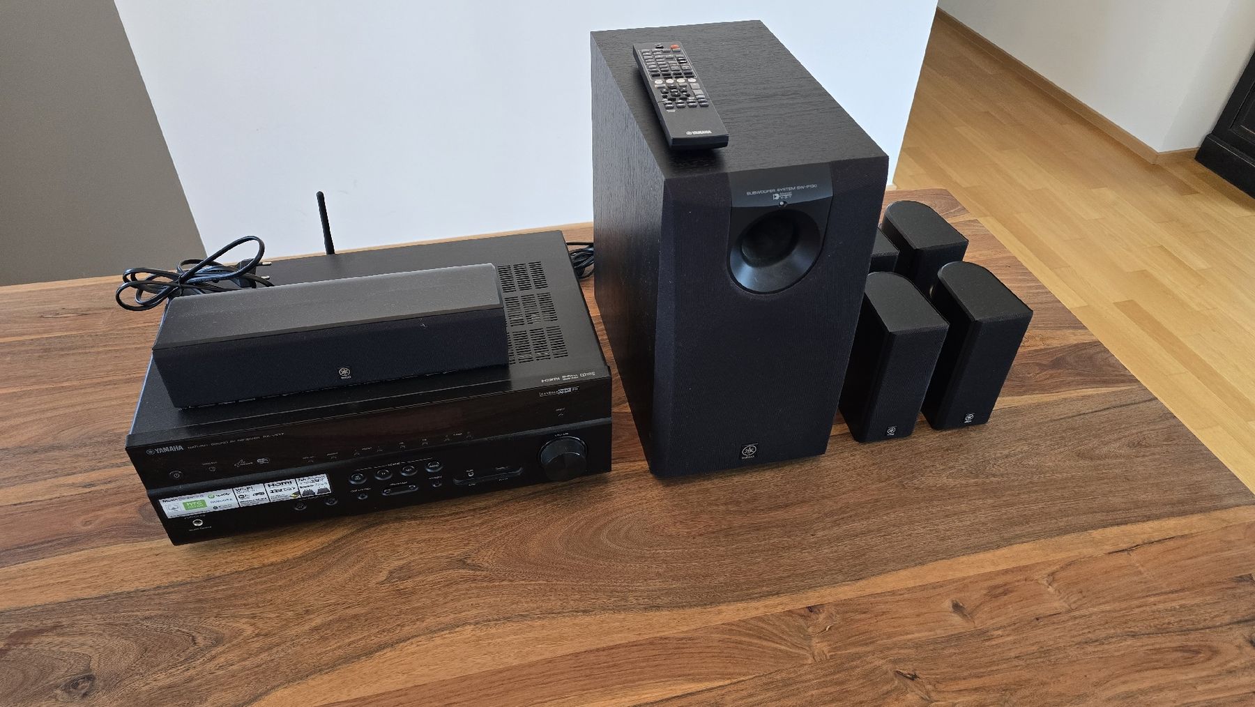 Yamaha Home Cinema: Yamaha 5.1 Surroundsound system – Usato da Basel venduto da Bob-10