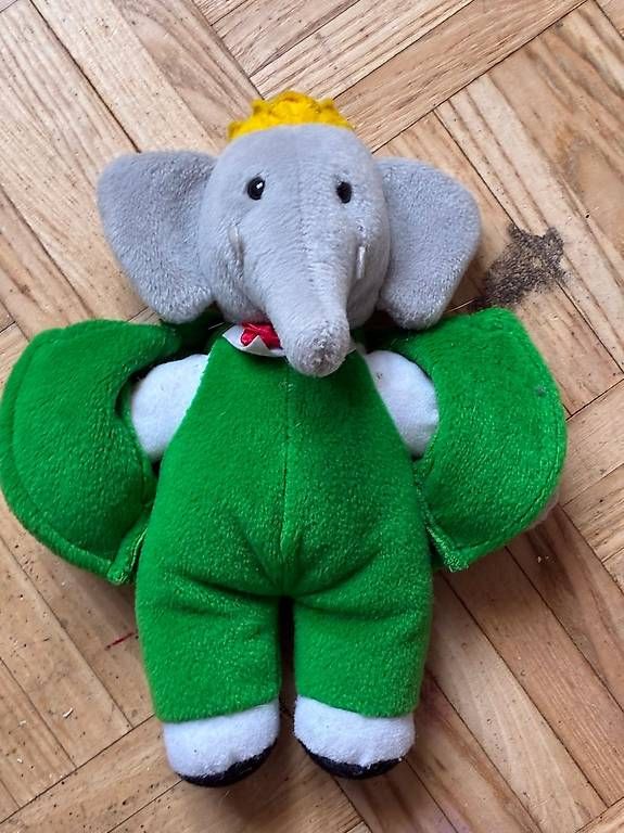 Jouets: Babar Elefant Plüschtier – D'occasion à Adlikon par RiD94