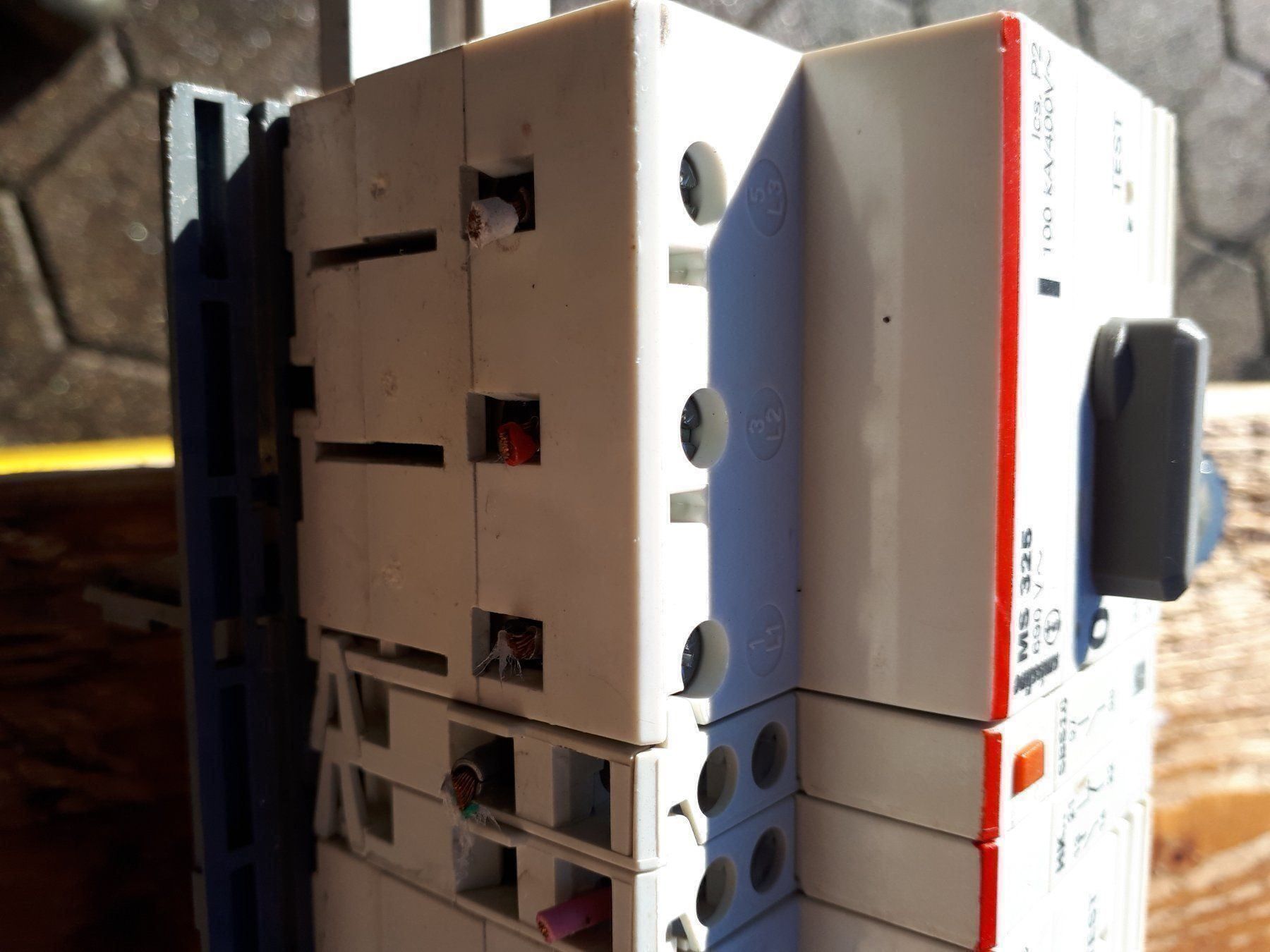 Spine: Elektro – Usato da Menzberg venduto da elm_q9ff 1
